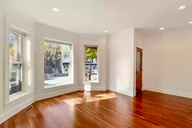 Living Room - 3831 N Clark St Unidad 1