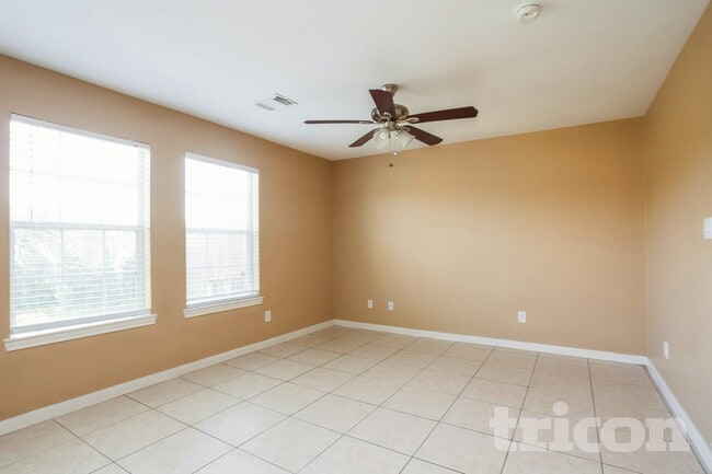 Photo - 6128 Silver Leaf Dr