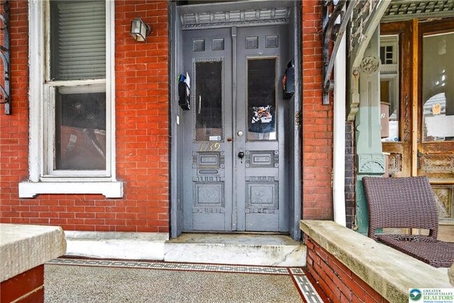 Photo - 1139 Linden St