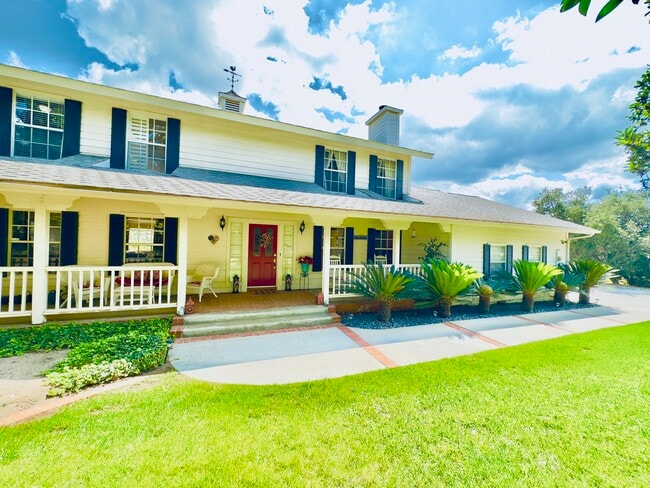 Photo - 1850 Lyndy Ln