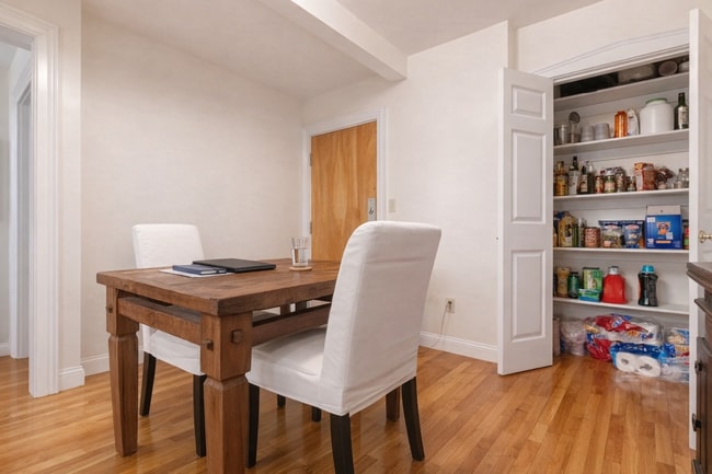 Building Photo - 25 Glenville Ave Unit 25