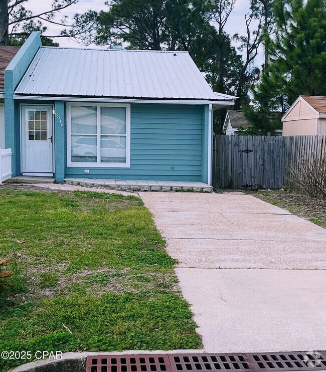 Building Photo - 3916 Wand St Rental