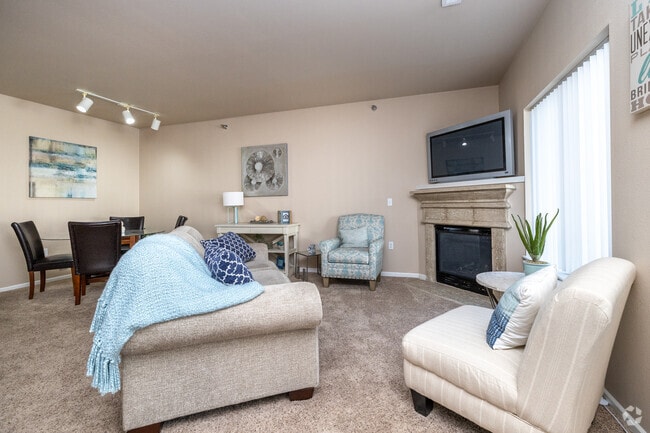 2 habitaciones, 3 baños - 141 m² - Sala de estar - Hearthstone Apartments and Townhomes