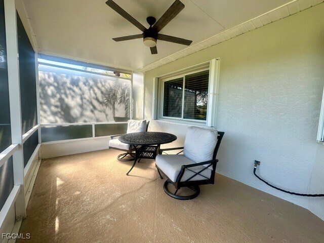 Building Photo - 9510 Village View Blvd