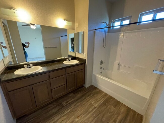 Photo - Luxury El Dorado Condo for Rent