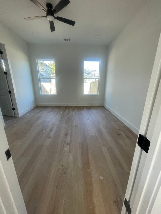 Photo - 4429 Aledo St Unit B