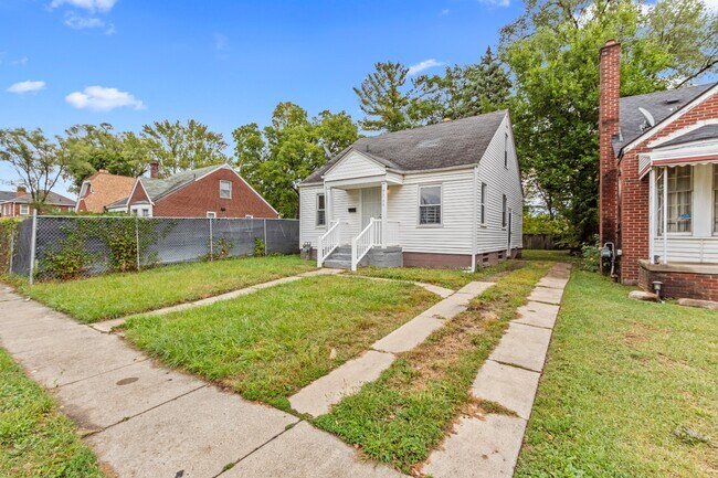 Photo - 9366 Steel St