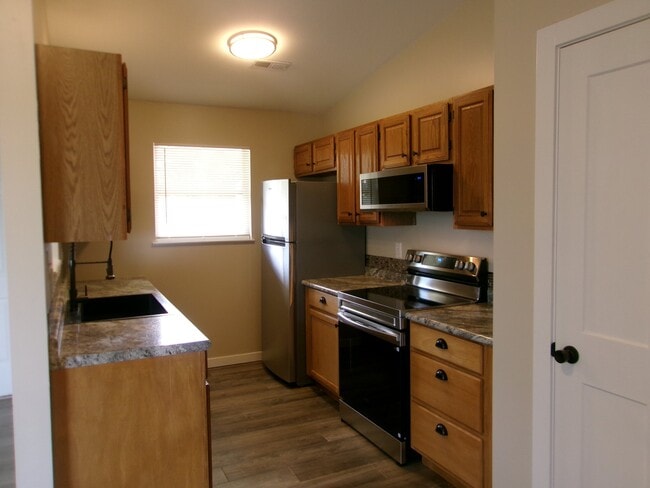 Photo - 307 Palomino Ln