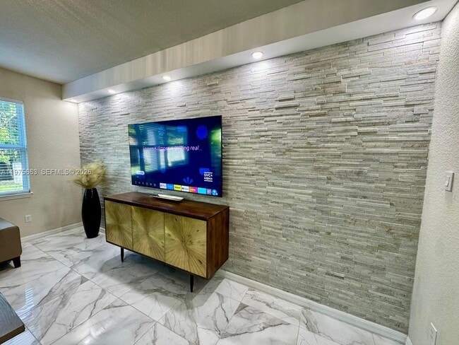 Photo - 4334 Ficus St