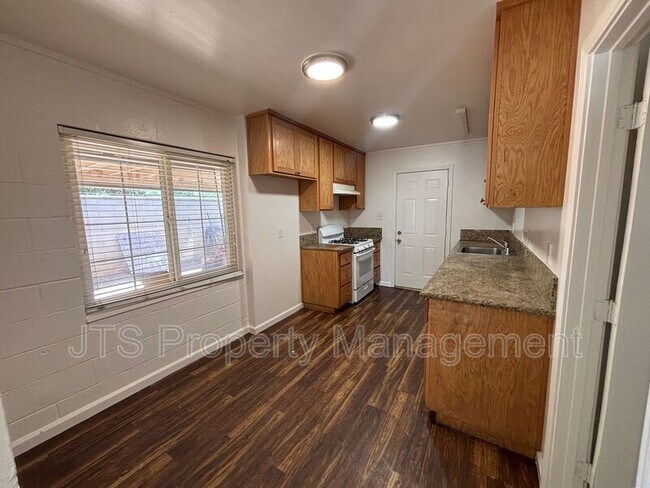 Photo - 5912 21st Ave