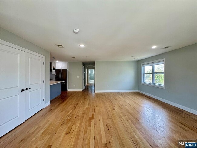 Photo - 105 Feronia Wy