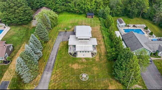 Photo - 10030 Hillside Ter