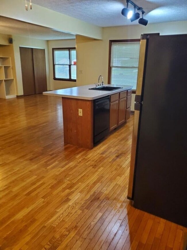 Photo - Adorable 3BR 1BA Home w/ Laundry near Sycamore Twp  3BR SFR • Stainless Appliances • Large Yard i...