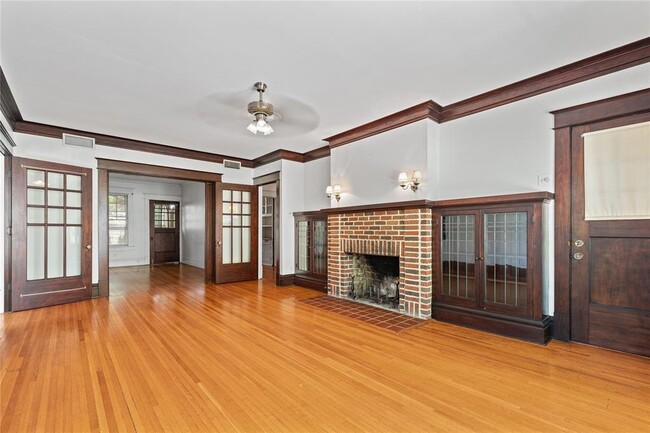 Building Photo - 806 Winbern St Unit 3 Rental