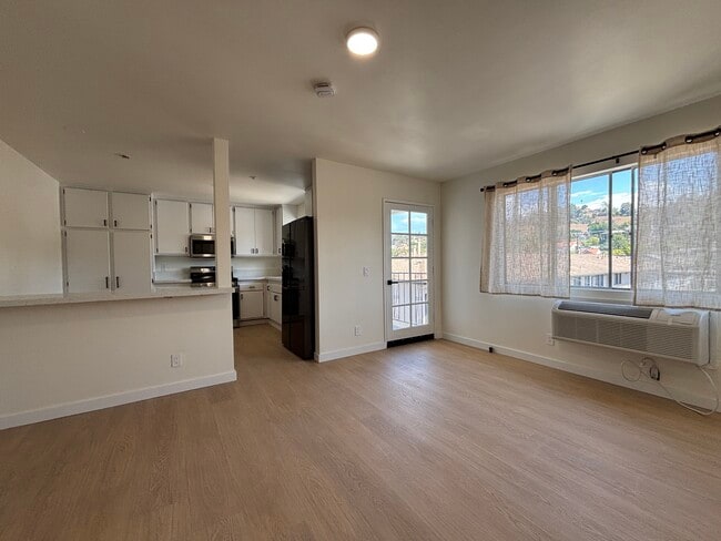 Photo - 6079 La Prada St