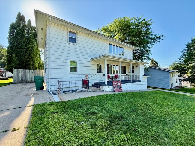 Photo - 814 Cedar River Dr Unidad A