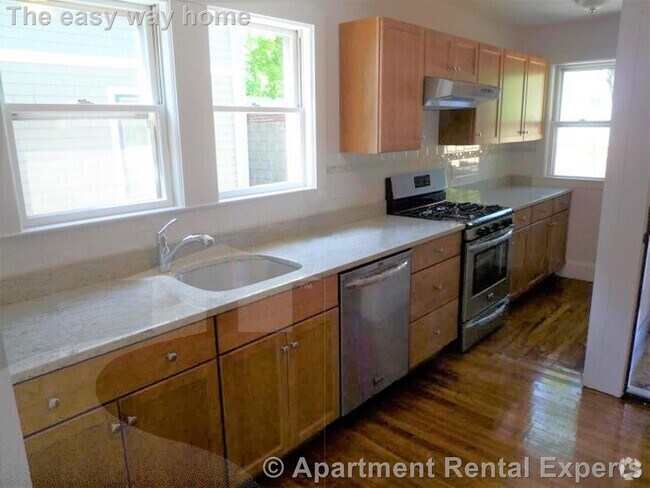 Building Photo - 17 Milton St Rental