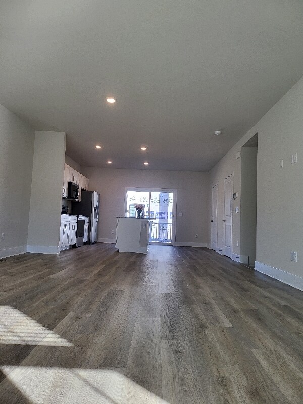 Photo - 180 Munsee Cir