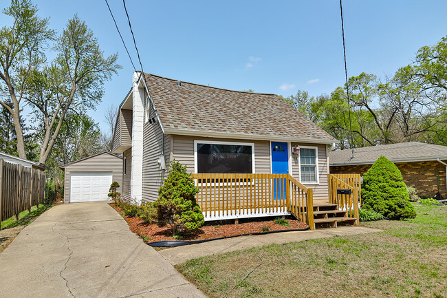 Building Photo - 314 Clifford Ave Rental
