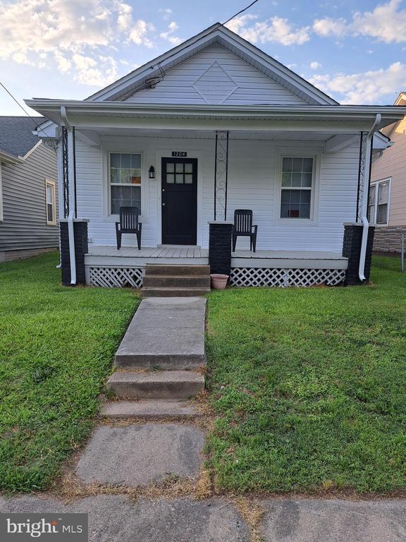Photo - 1204 N 38th St House