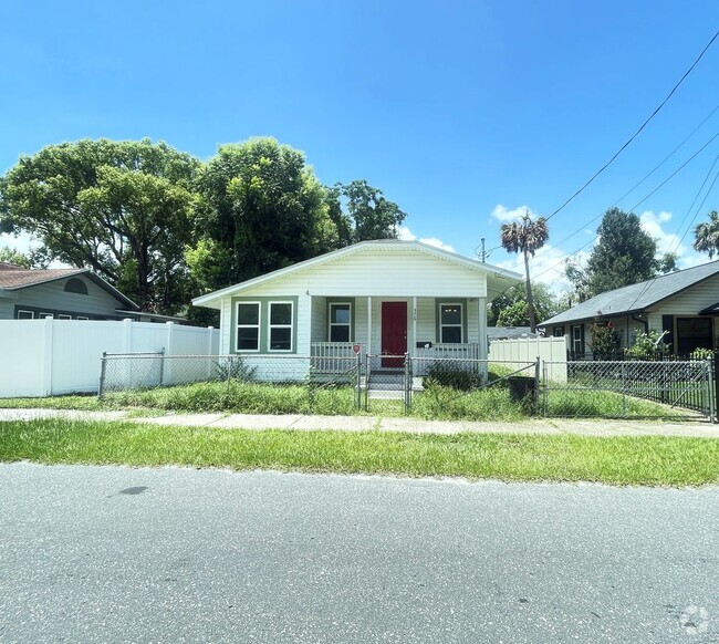 Building Photo - Newly Remodeled Southern Cottage Rental