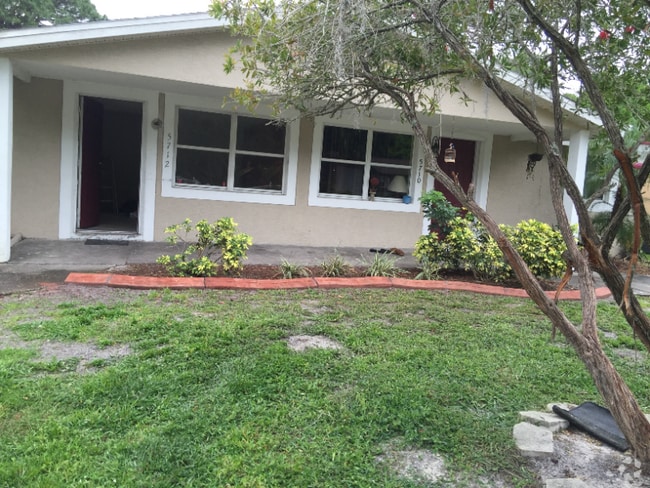 Building Photo - 5712 Quist Dr Rental