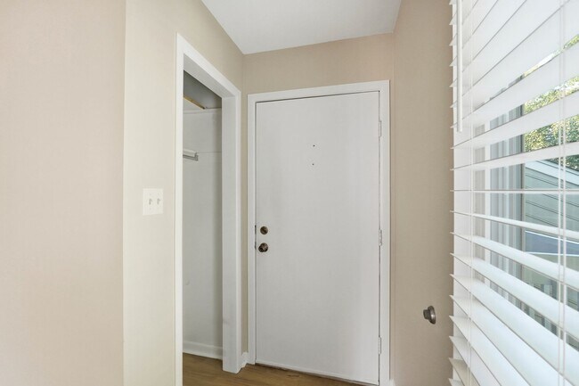 Photo - 6132 Heath Ridge Ct