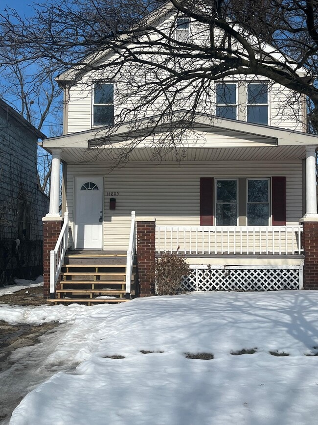 Building Photo - 14805 Darwin Ave