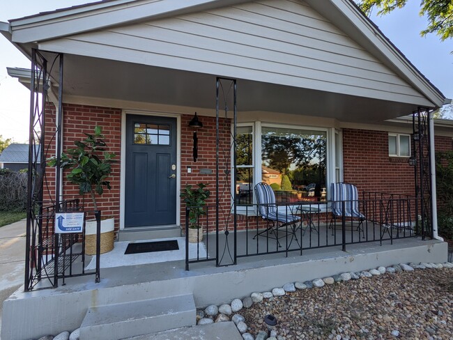 Private front entrance with keypad entry & Ring doorbell with patio - 10461 Pennsylvania St Casa Adosada