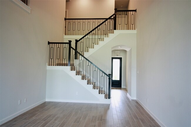 Photo - 6542 Scarlet Pond Ln