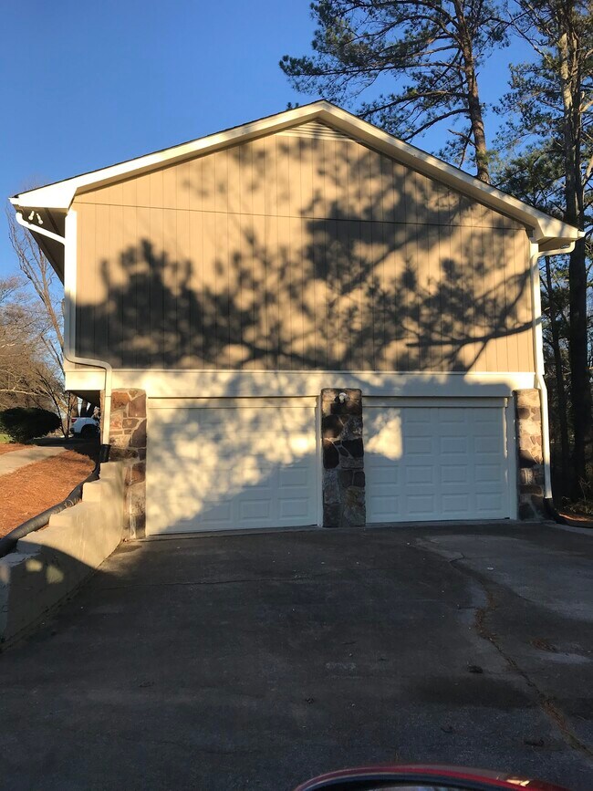 1492 Hillvale Rd Rental For Rent in Louisville, TN