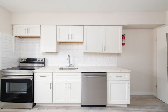 Photo - Forest Creek Apartments