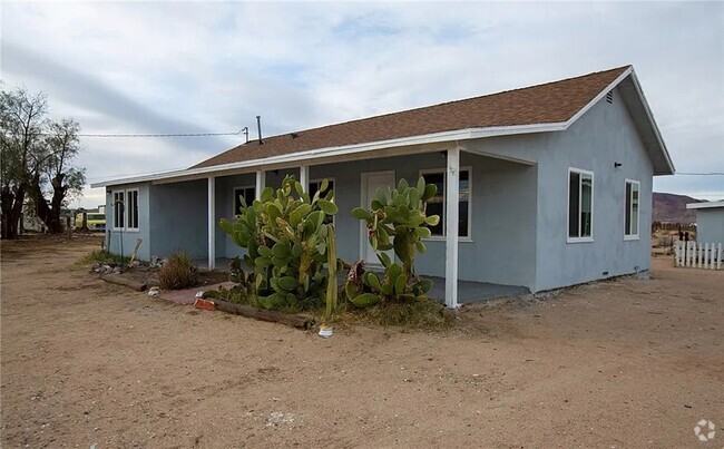 Building Photo - 37016 Yermo Rd Rental