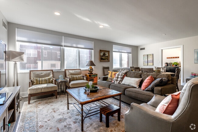 2BR, 2BA - 1490SF - Blair House Apartments