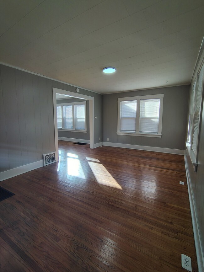 Photo - 1607 N Church St