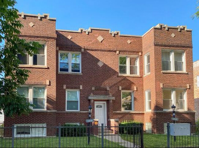 Photo - 1332 E 72nd Pl House