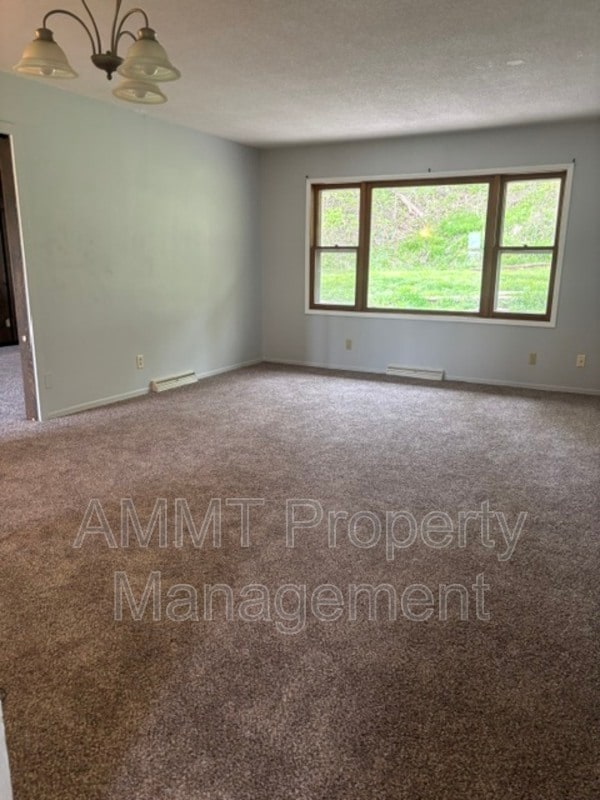 Photo - 1672 10th St NW