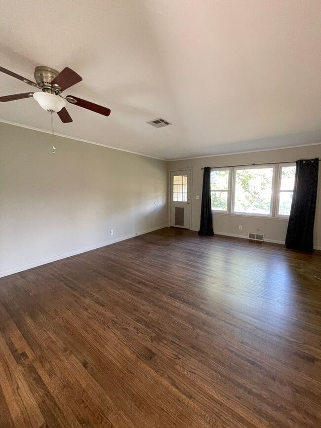 Photo - 3 Bedroom 1 Bath House