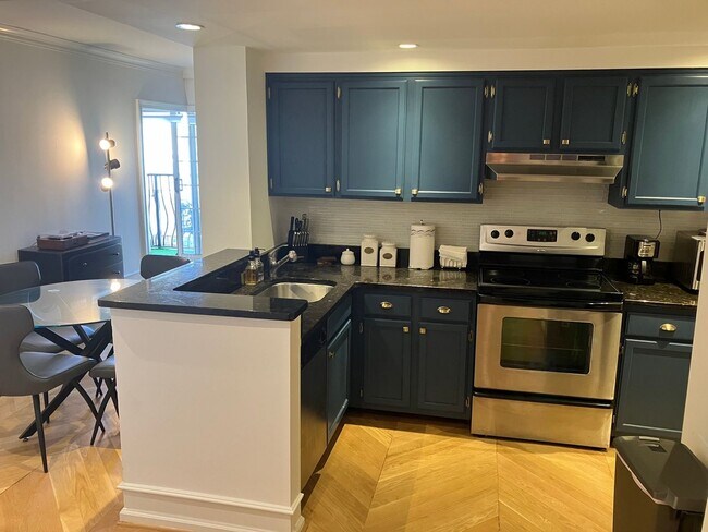 Photo - 1 bed Condo at Mayfair Tower