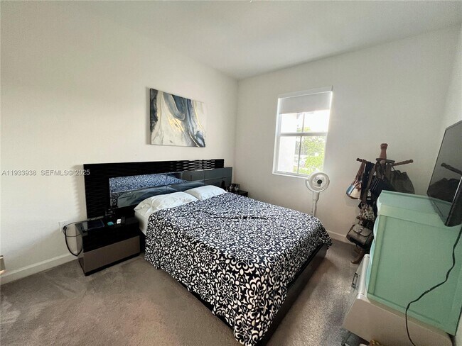 Building Photo - 12713 NW 24th Ave