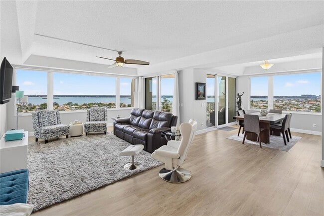 Photo - 736 Island Way Unidad 1202