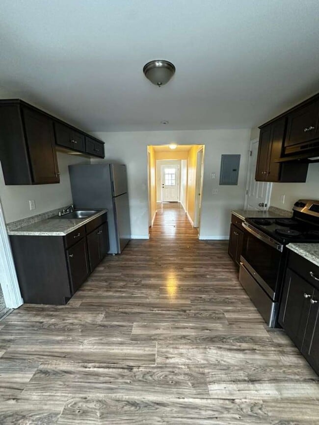 Building Photo - 32 North St Unit 1