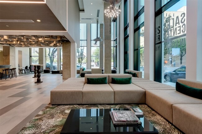 Photo - 1211 Caroline St Unit 907