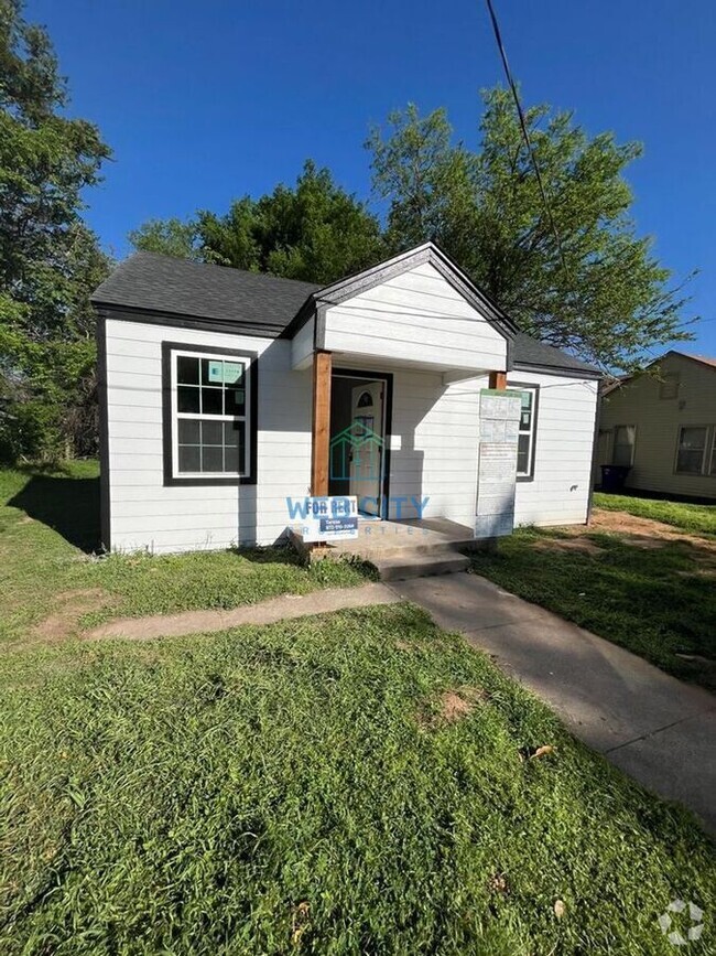 Building Photo - 4111 Robert L Parish Sr. Ave Rental