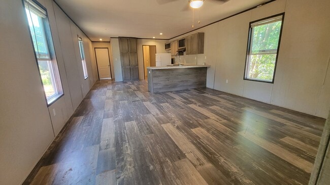Photo - 5527 Lake View Dr
