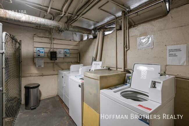 Photo - 1623 N Mariposa Ave Unit 307