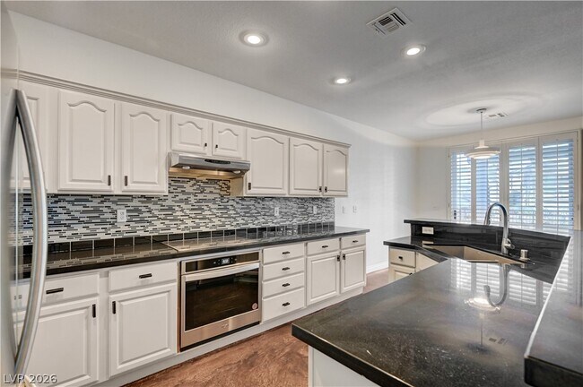 Photo - 9420 San Laguna Ct Unidad 104