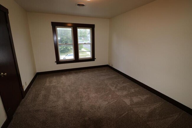 Photo - 1422 Hamilton St