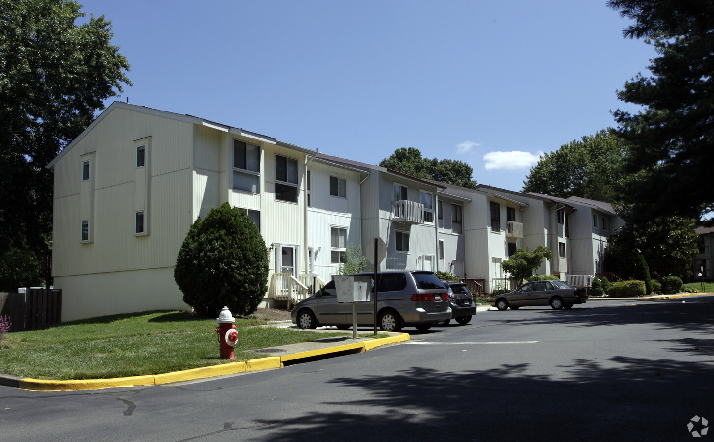 Photo - Oak Creek Apartments
