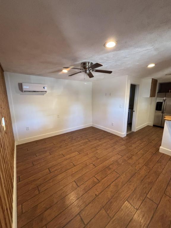 Photo - 1396 Cranfield Rd